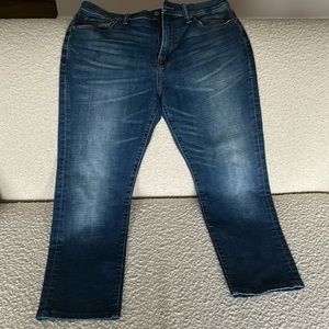 Lucky Brand 221 33x30 straight jeans